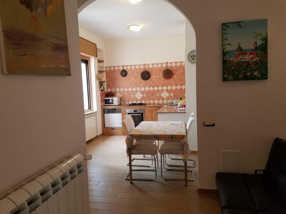 Apartamento Casa Di Chiara Vietri Exterior foto